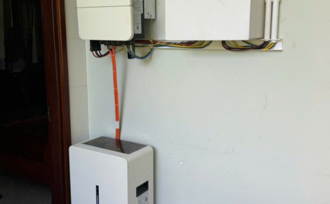 Điện mặt trời lưu trữ  6.9kwp -Pin lưu trữ 16kwh