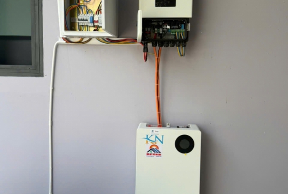 Điện mặt trời 8.1kwp . Lưu trữ 15kwh