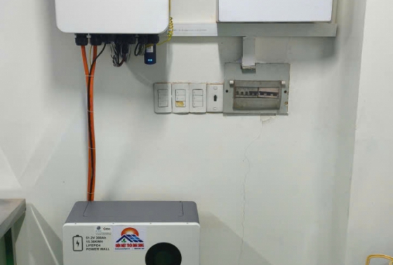 Điện mặt trời 8.1kwp . Lưu trữ 15kwh